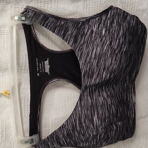 Tek gear 2X black and white sports bra